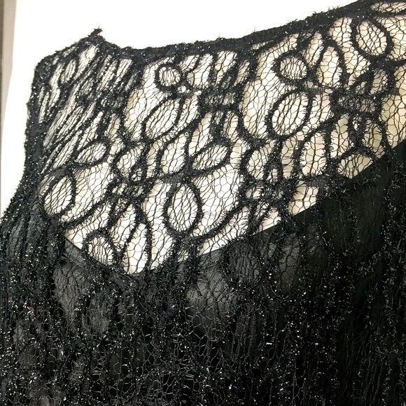 Peter Nygård sleeveless black lace top, size 12 P. - Picture 3 of 4